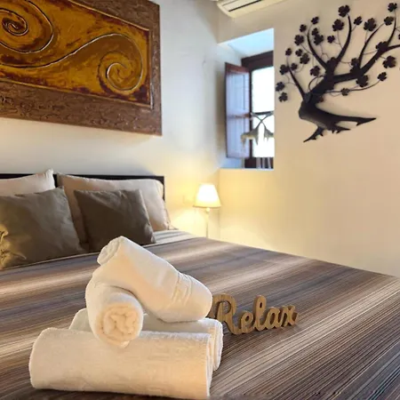 Apartment Aires De Triana Seville
